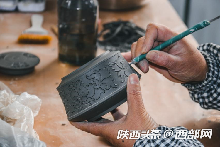 正在上传... 0f3181f80d99b4d3a9ca8f60790c38ec.png