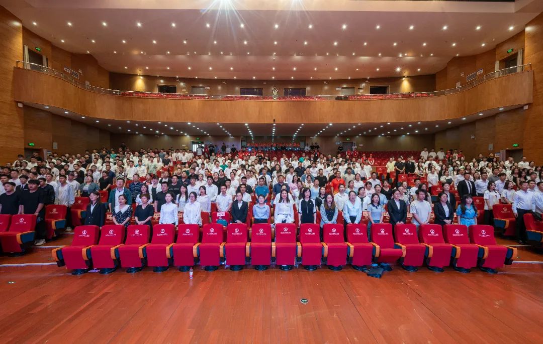 神木职业技术学院举行2023届学生毕业典礼