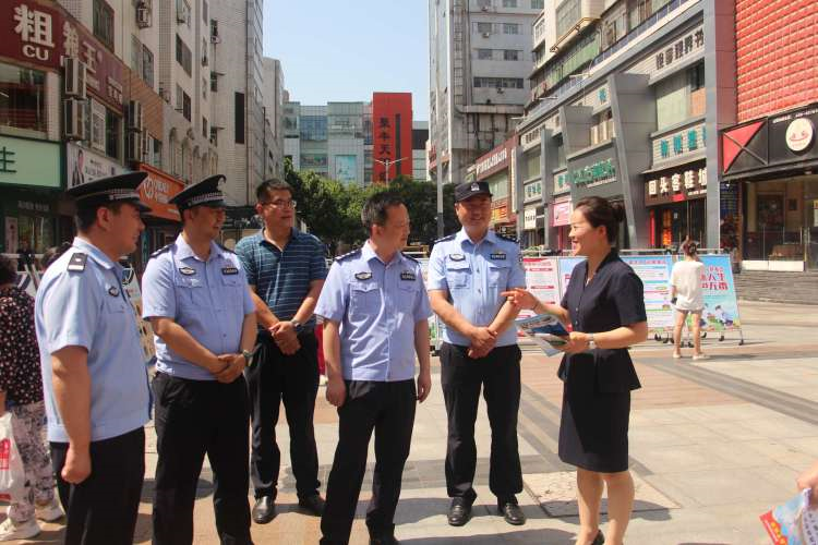 宝鸡渭滨区开展全民禁毒宣传系列活动