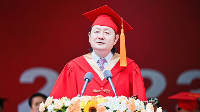 西安美院2023届毕业典礼举行 院长朱尽晖：青年要像向日葵一样积极向上