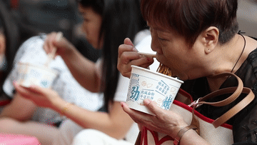 50ae69cbaddf8f6e5ab5548a20b9843e.gif