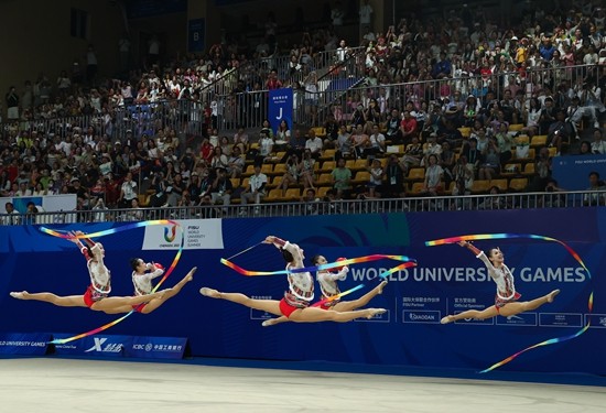 中国大学生艺术体操队“绽放”背后的学校体育样本
