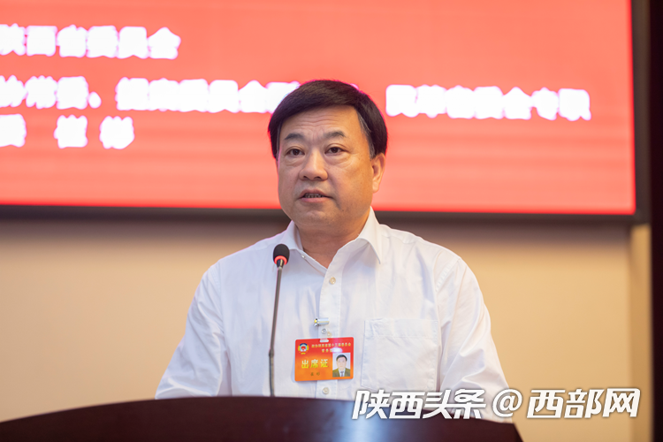 正在上传... 32b38bba0d445bdeb4de754da17e2085.png