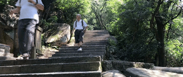 fdbcf2313337b19af5cf69018f6d4acc.gif