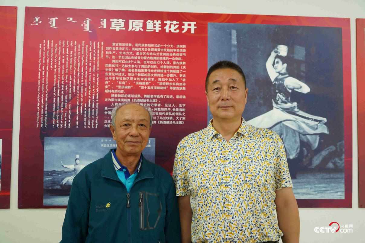  （孙普〔左〕与吴恩〔右〕 央视网记者隋佳桐 摄）