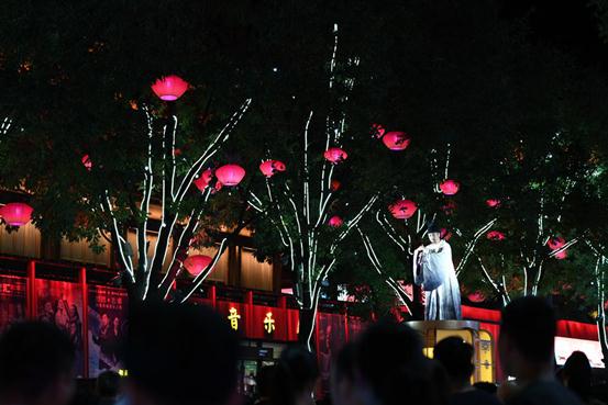 高质量发展调研行丨特色街区点亮西安“夜经济”