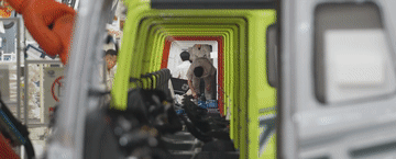 c599ab590e77fcae4637cf50dbaa2b28.gif