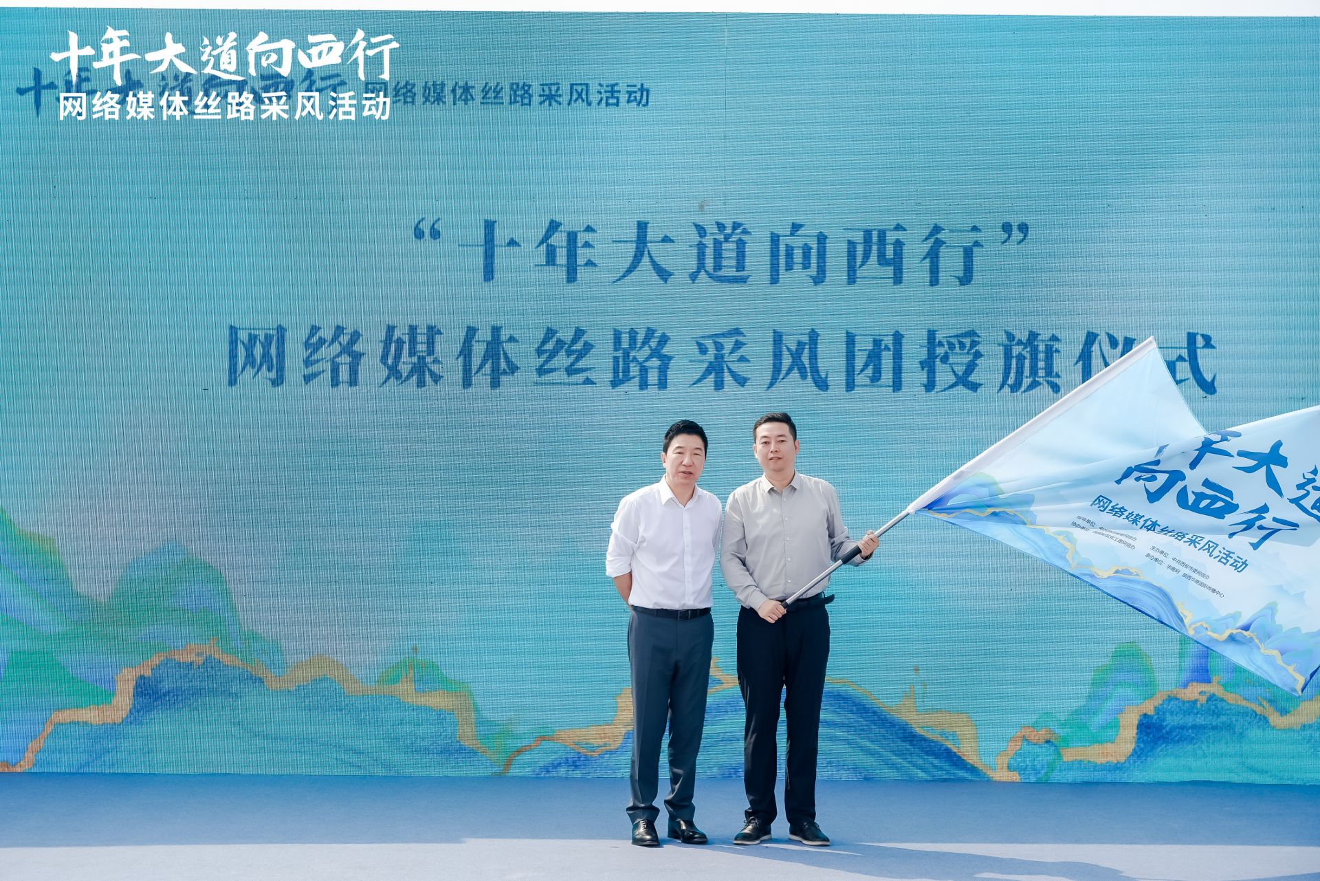 qpXmphNrQ6L4cqAK.jpg qpXmphNrQ6L4cqAK.jpg