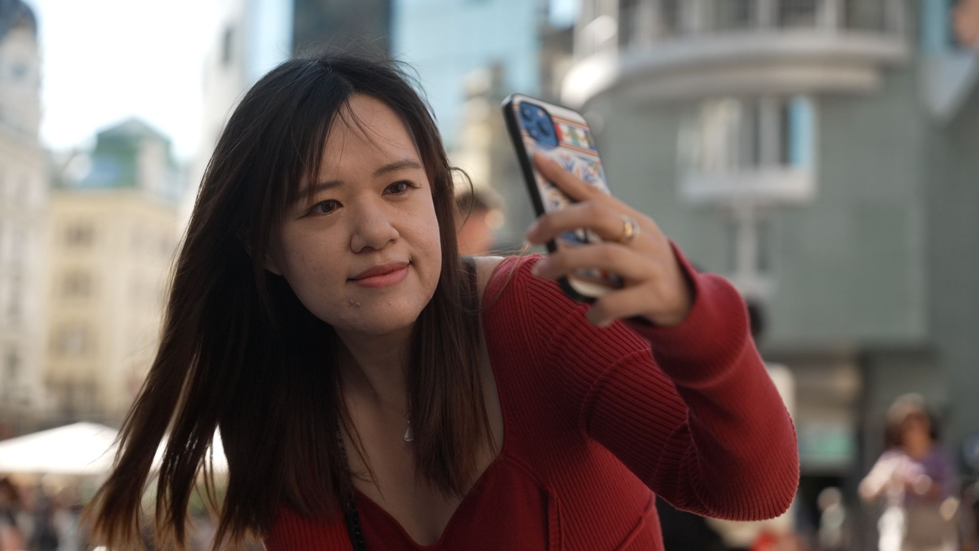 Rita Xue - a visitor from Shanghai - says Vienna is very romantic. /CGTN/Dworschak