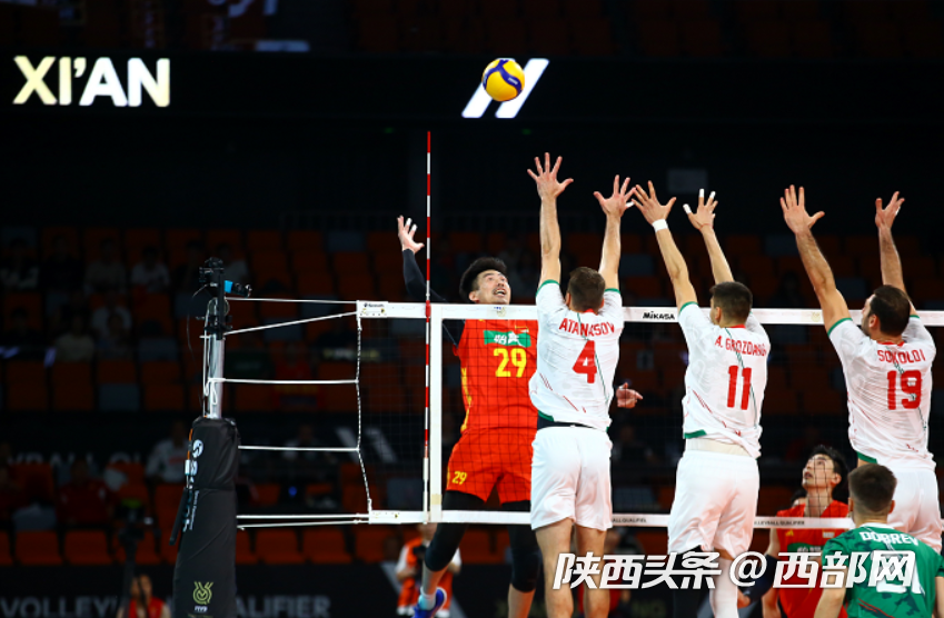 正在上传... 589881d1d080c6f22d0625ae30a9b40a.png