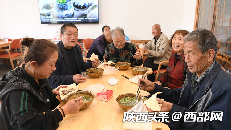 正在上传... 7c61f739d847ed5c107796f346ac1609.png