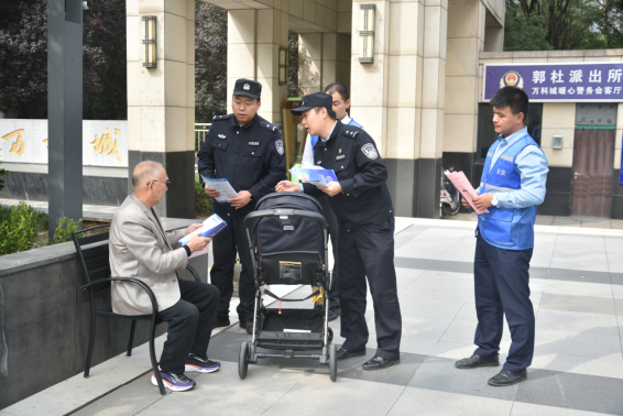 正在上传... 04f28390d0d3f18a137a4591fc602c57.png