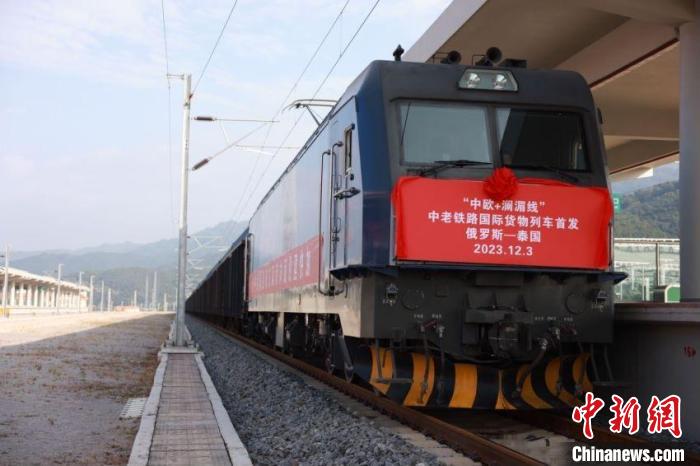 f40600fc1758a3437f0723a55cc1cf18.jpeg