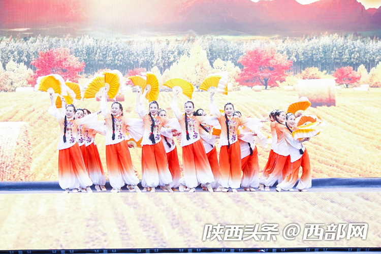 e4c445b7f78f08ad5aec1c8828d86eb9.png