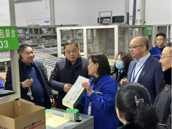 正在上传... ac3cb1b6d4cb3d44cc7835cb448e534c.png