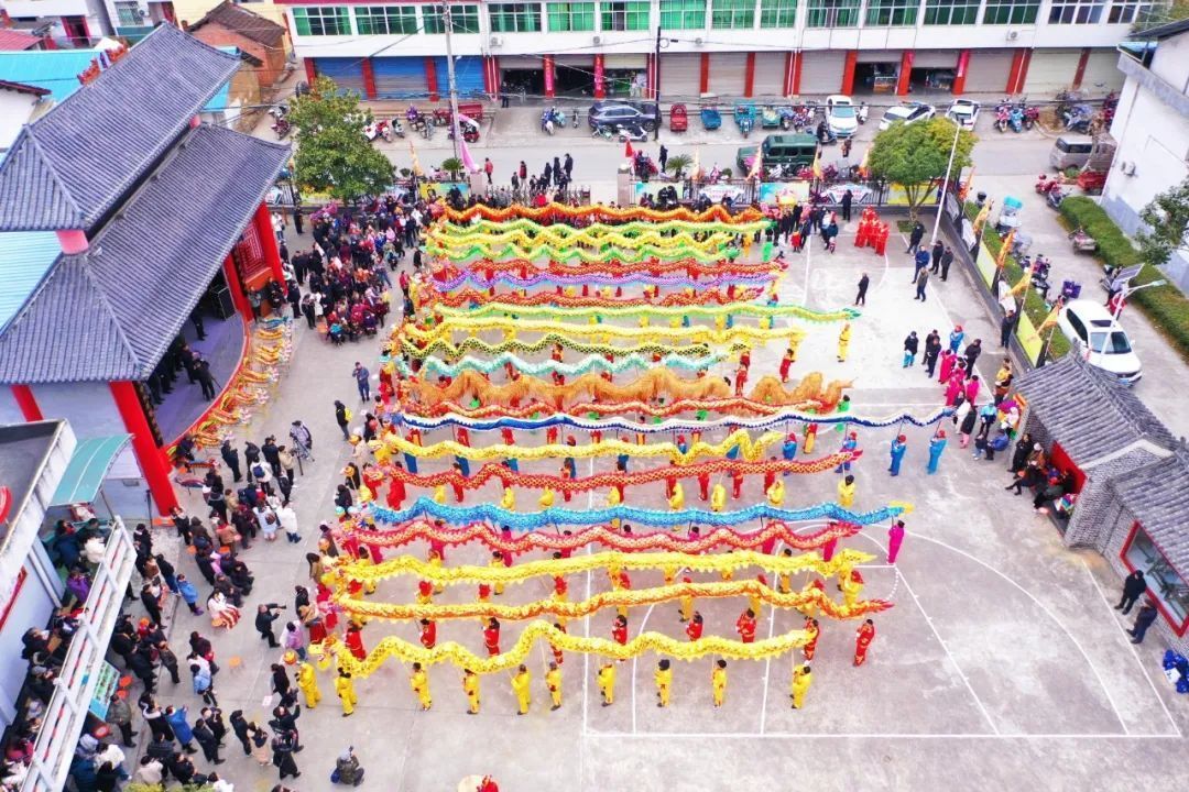龙舞非遗巡游活动。（本文图片由汉中市汉台区融媒体中心提供）