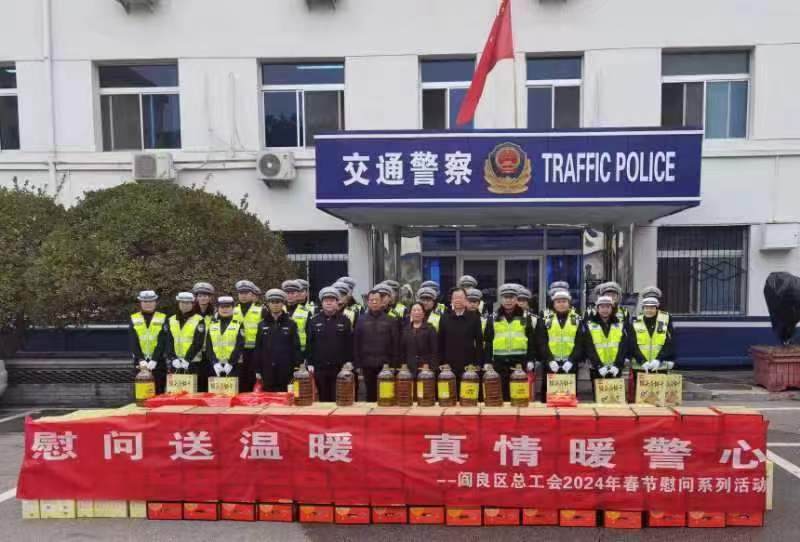 正在上传... bec1acf1245b465e8b7dad04af971a31.jpg