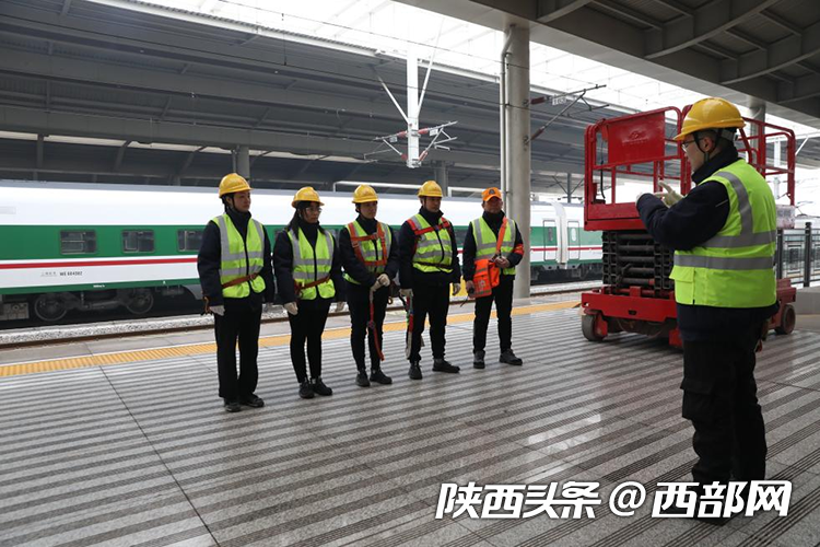 正在上传... 6199898dc5d467676e014448e2d0fb18.png