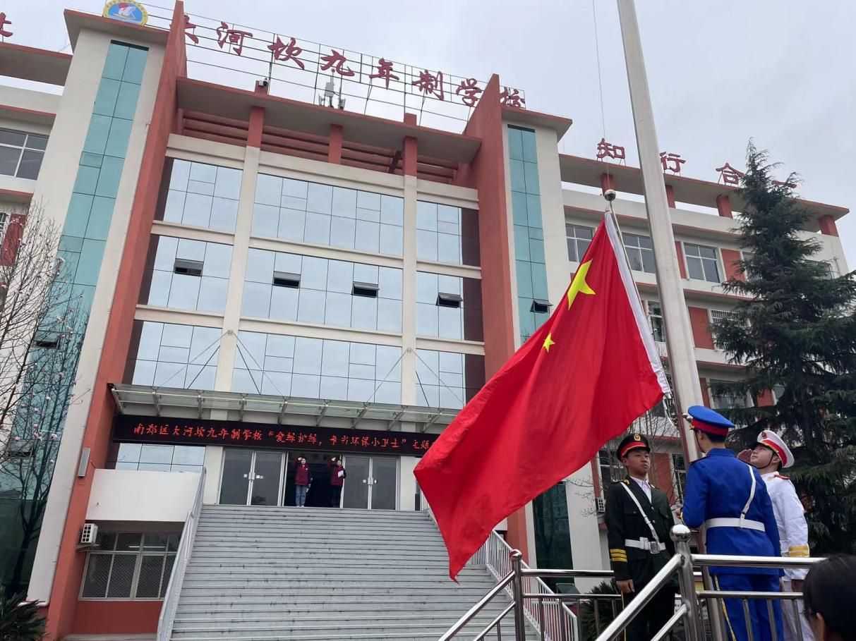 正在上传... 5a6fb82f510f482608749c6ef881028f.jpg