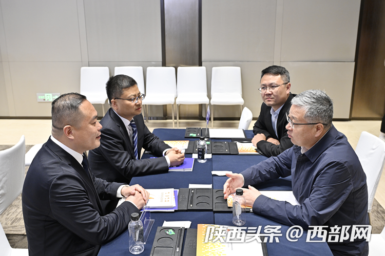 正在上传... 42510d0b5281ce79abd642d186ed2903.png