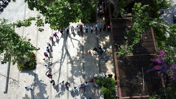 150fe6f7b575a0232f9771be2462fc8d.gif
