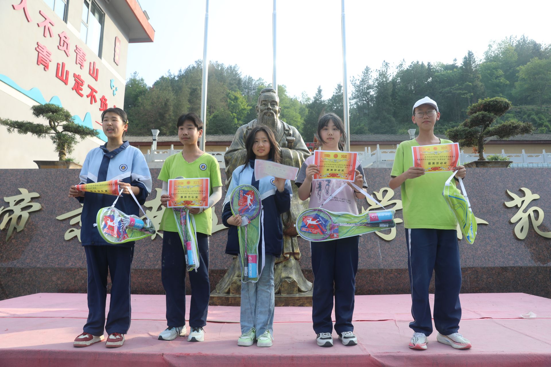 正在上传... 943159d3c9ef4dcd68aca7f709f1bc79.jpeg