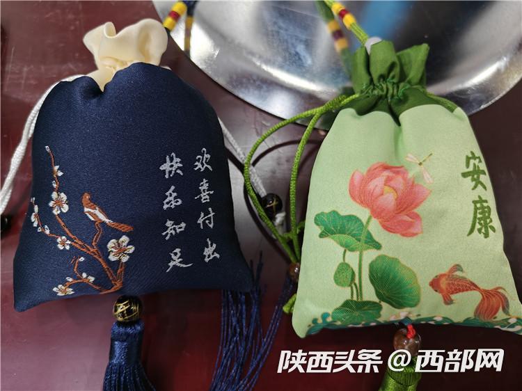 3d2514b47b570bec0c0c61479fa252e9.jpg
