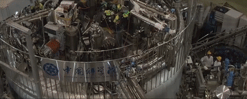 d050f37d1f9a85df20057a85024a65fd.gif