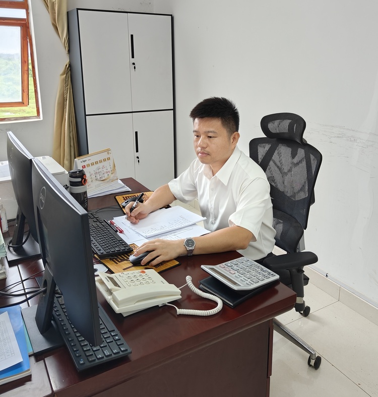 资讯有故事丨从破纪录到常态化 中老铁路助力“一带一路”跑出“加速度”