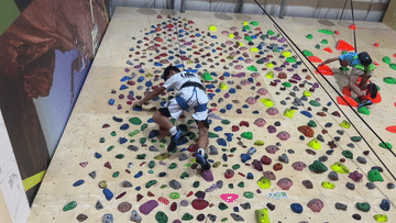 61d744d550c88c4383777ce6f22f4fdc.gif