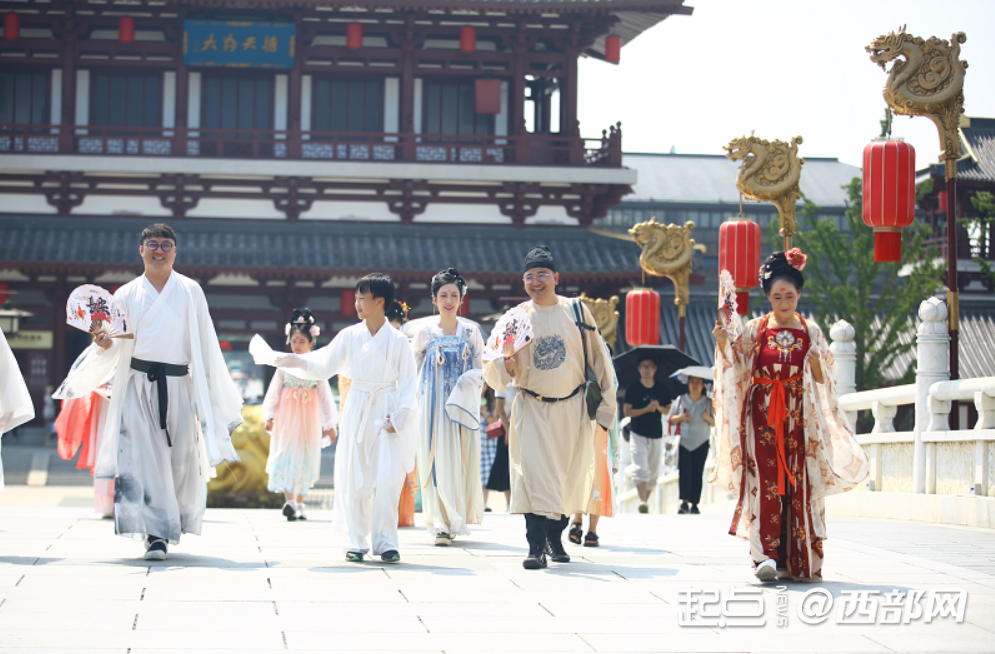 正在上传... 738c1c4369fec2dff9fd0205f4f7f725.png