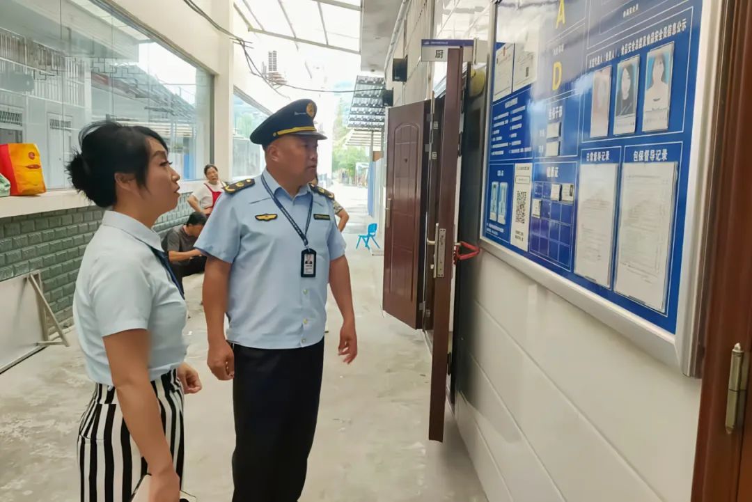 石泉县市场监管局：护航开学第一餐 开展秋季校园食品安全专项检查