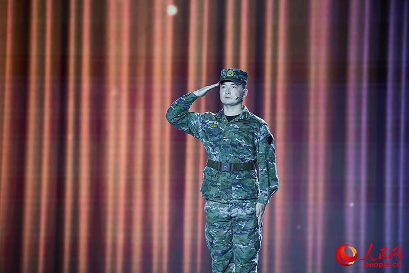 习近平总书记给南开大学回信学生代表阿斯哈尔·努尔太。人民网记者 于凯摄