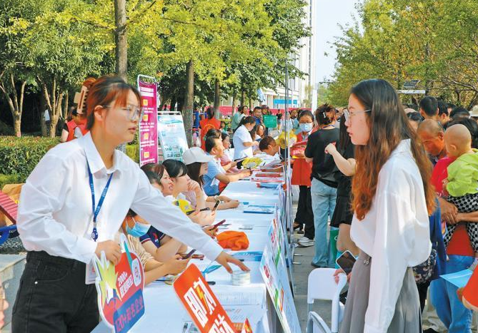 杨凌金秋专场招聘会提供1700余个就业岗位