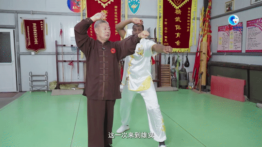 b028dcf8016c9fc25abbc90ff4dab79e.gif