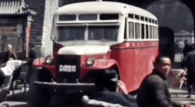 7e46d6fedb53fd1670fdaa14d7b72143.gif