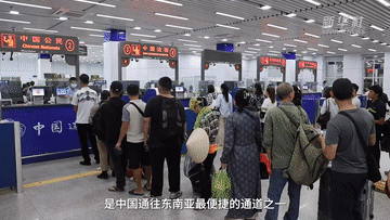 b487f2e1514c195b7373dff6a928fa37.gif