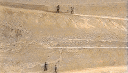 d5a9f1255bad03e5c609959ea45b8034.gif