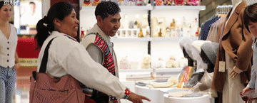 71ed054724ffce824a319fc8ad95f3d0.gif