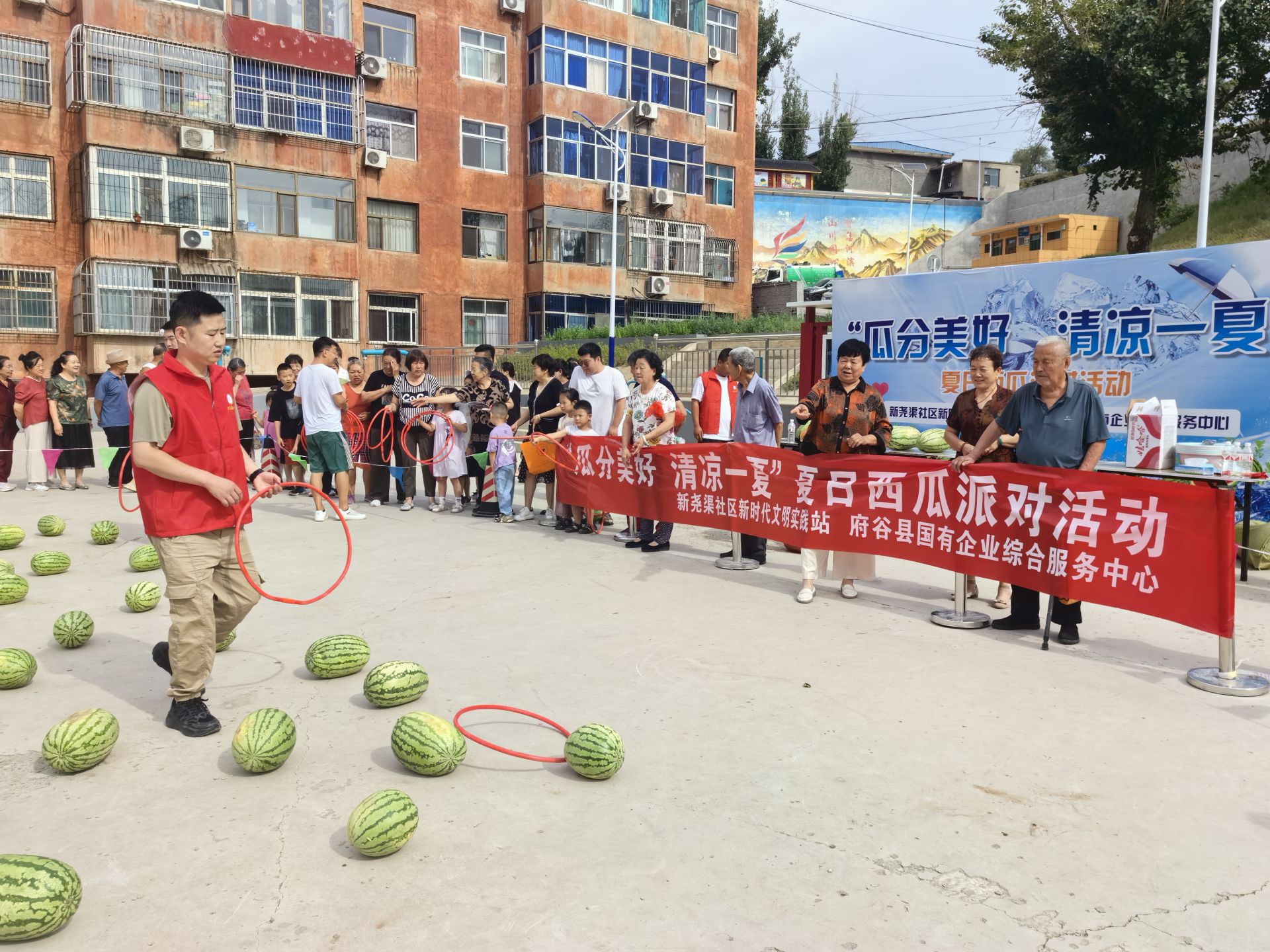 榆林市府谷县新尧渠社区： 转动党建“金钥匙” 开启居民“幸福门”