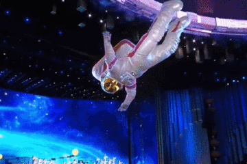 d8df591c3b848e3a7cc93e271f07f8f2.gif