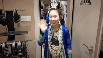 8dc79e63c6e9f42758f50d56e3d11cfa.gif
