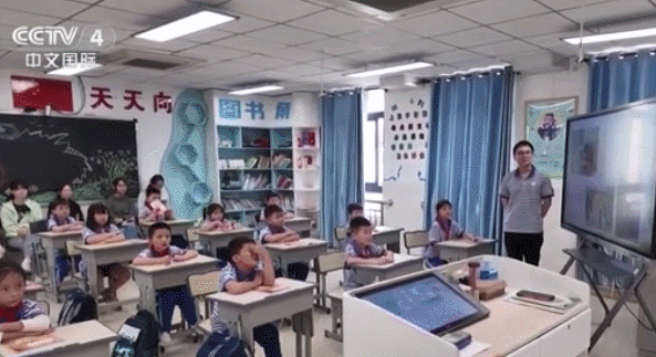 49a0f7fbb7a18907e8cababce93b1310.gif