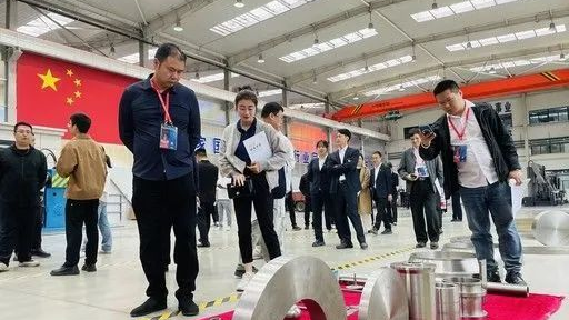 【聚焦2025钛博会】进企参观感受“中国钛谷”魅力 钛博会参会客商参观考察宝鸡钛产业发展情况