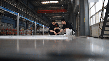 63b485699e80c697bdde6d9f937b77a4.gif