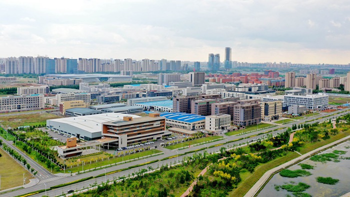 位于长春新区的一家家光电企业走上了协同化发展之路。（长春新区供图）