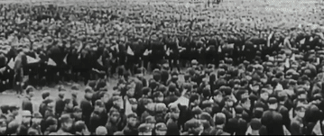 a1e03e6d68289b31586b04b600b0728e.gif