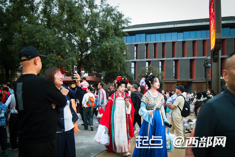 正在上传... 75f409d99217ea857388c6b7cd59b545.png