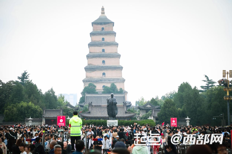 正在上传... b988055b2f82447f8475cf6dd3380ab4.png