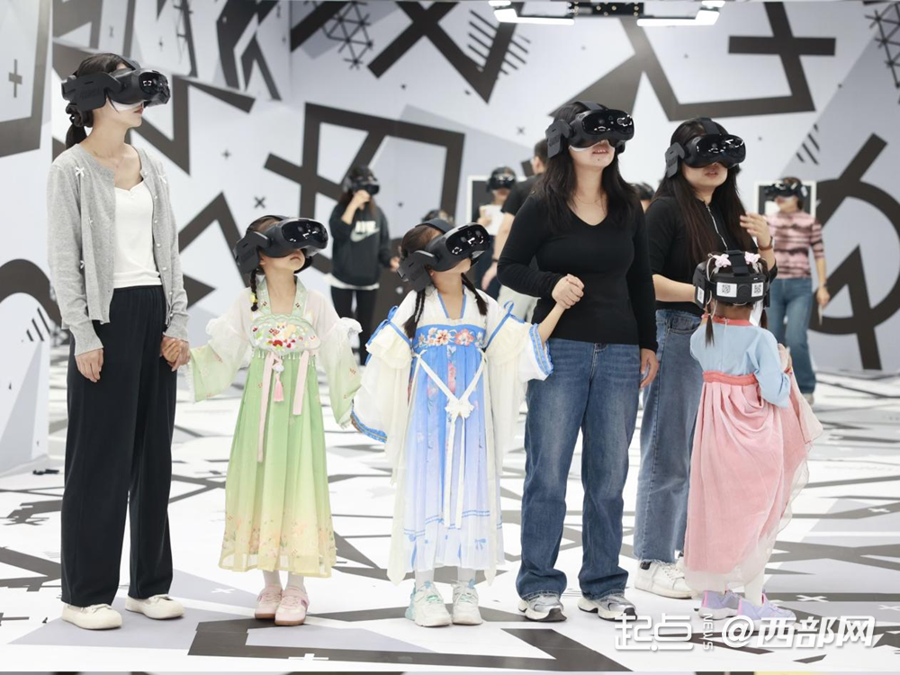 正在上传... cd32d824cf272f527fa232c1372e4643.png